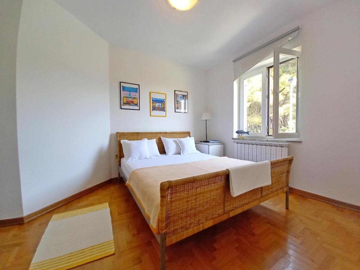 Apartment Lungomare Pola Esterno foto