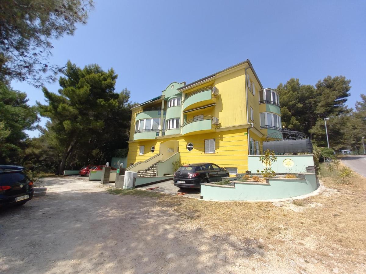 Apartment Lungomare Pola Esterno foto